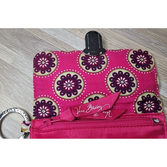 Vera Bradley Quick Swipe ID Wallet In Very Berry Pattern Pink Paisley NEW - Picture 6 of 9